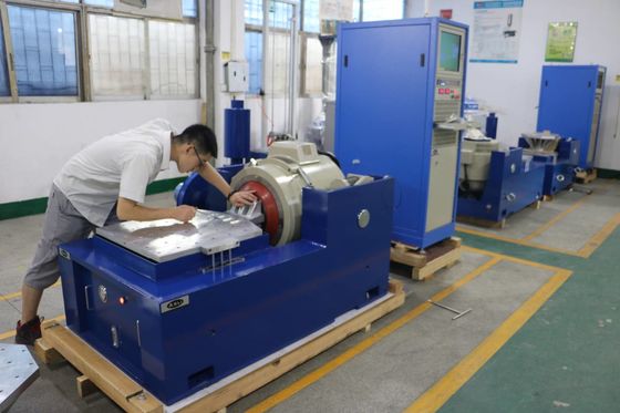 300 किलोग्राम अधिकतम भार और 30 किलोग्राम मूविंग कॉइल वेट के साथ उच्च क्षमता वाला वाइब्रेशन शेकर सिस्टम, व्यापक वाइब्रेशन परीक्षण के लिए