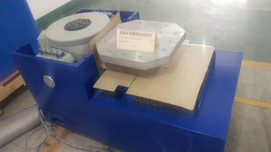 UNY.3 मानक के साथ XYZ एक्सिस रैंडम इलेक्ट्रोडायनामिक कंपन परीक्षक मशीन