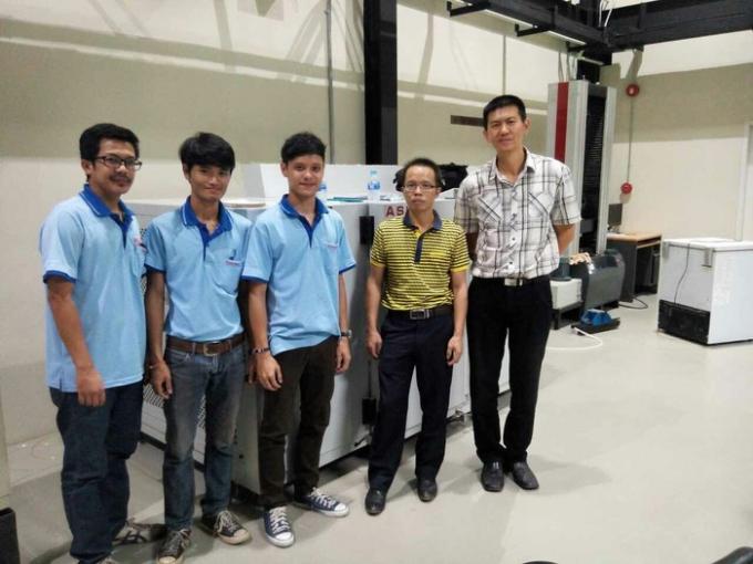 पर्यावरण तापमान आर्द्रता परीक्षण कक्ष में चलो 9